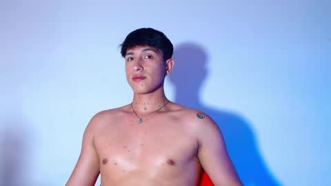 rowanboy23 online show from March 1, 8:41 pm