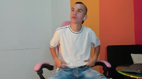 Rowan online show from April 28, 7:51 pm
