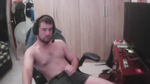 royer04 online show from July 29, 3:11 pm
