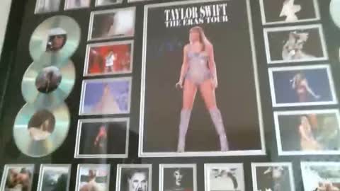 Snapshot of russperth1 chatting on October 12, 10:09 am Russell online show from October 12, 10:09 am