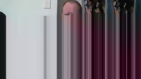 Snapshot of russperth1 chatting on January 25, 12:38 am Russell online show from January 25, 12:38 am