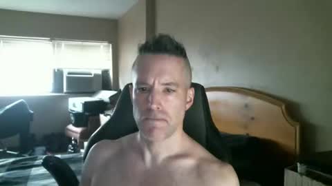 rustic_cuse_777 online show from November 28, 8:11 pm