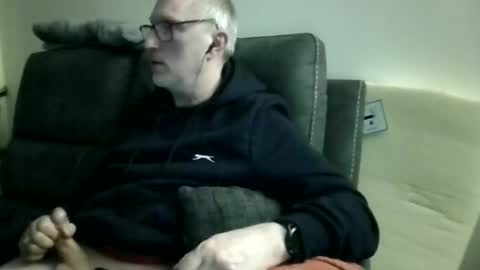 rusty69x online show from December 2, 3:53 am