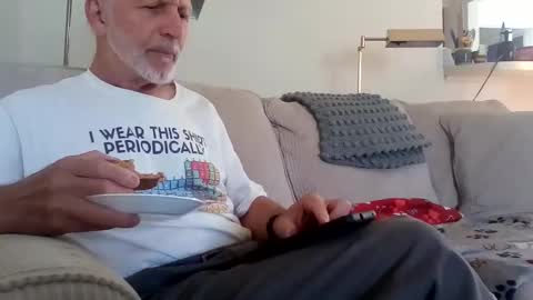 Snapshot of rustyx22 chatting on October 9, 12:54 pm Rusty online show from October 9, 12:54 pm