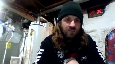 rwb1982 online show from December 21, 5:07 pm