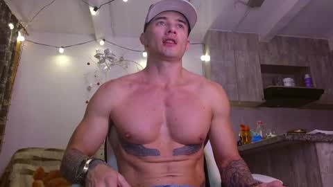 Ryan Blue ig ryannblue online show from January 1, 6:37 am