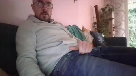 s_i_q online show from October 27, 7:54 am