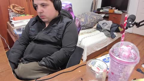 1141323  my Lord Mister Max   moms treasure online show from January 25, 6:01 am