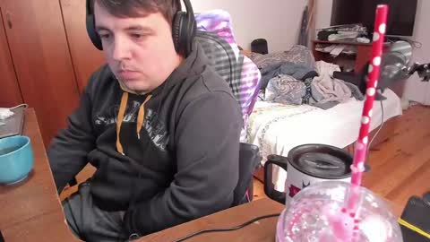 1141323  my Lord Mister Max   moms treasure online show from January 9, 8:45 am