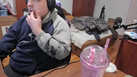 1141323  my Lord Mister Max   moms treasure online show from December 6, 3:52 am