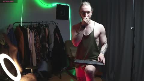 Adam online show from December 20, 6:29 am