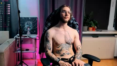 Adam online show from October 17, 8:02 pm