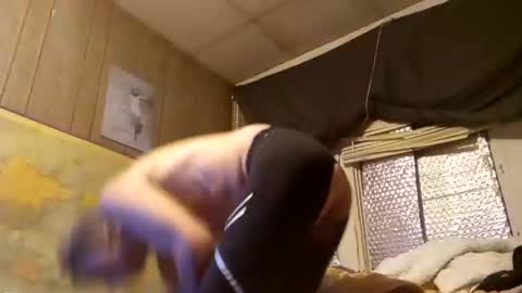 sailboatjbraun online show from October 29, 4:37 am