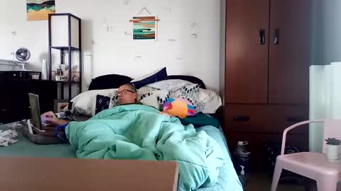 salis1981 online show from November 8, 6:00 pm