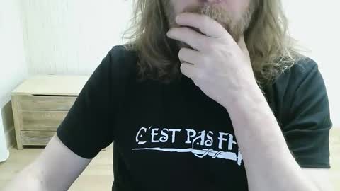 Saltimbanquier  Salt  ou  Banquier  online show from April 17, 10:01 pm