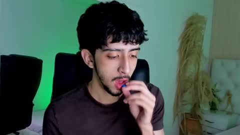 salvatore  online show from September 12, 8:31 pm