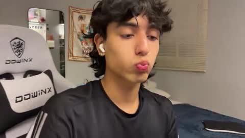 salvatore_montt online show from February 11, 4:17 am