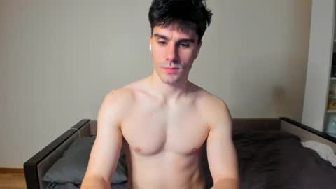 BACK IN 2 WEEKS online show from March 5, 11:45 pm