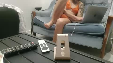 sam_love1985 online show from November 30, 7:16 pm