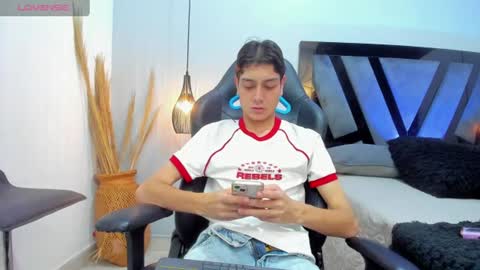 Sam Restwood online show from July 31, 9:13 pm