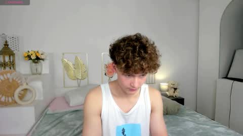 Sam online show from September 29, 3:19 pm