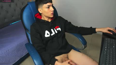 Sam online show from February 4, 12:33 pm