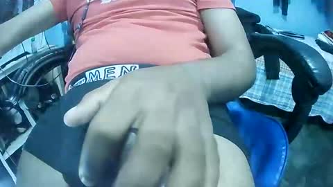 samuel_ra25 online show from March 15, 7:05 am