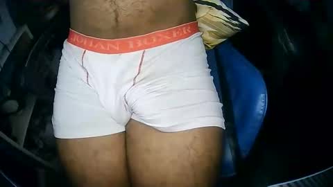 samuel_ra25 online show from April 14, 5:23 pm