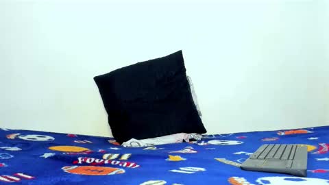   online show from October 27, 12:40 pm