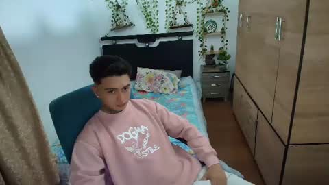 santi_ss online show from July 8, 12:58 am