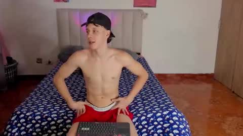 Julius Novachrono  online show from January 5, 5:27 pm