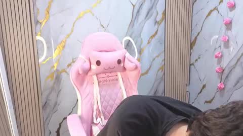 Julius Novachrono  online show from March 16, 2:18 am