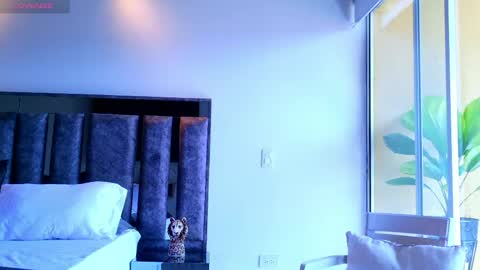 Santiago Seans online show from April 10, 3:30 pm