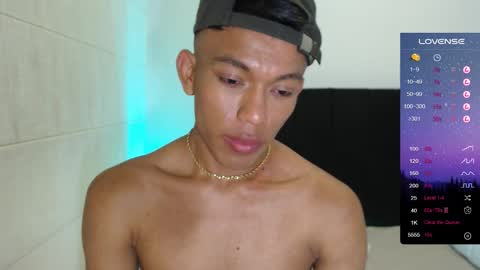 santi online show from December 3, 4:18 am