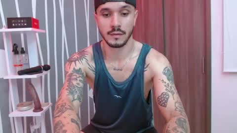 Santy Torres online show from December 5, 4:41 am