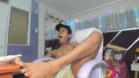 santy online show from December 22, 2:36 pm