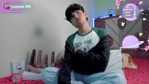 Santiago Carrington online show from September 24, 3:50 am