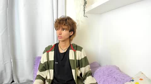 kitty online show from February 12, 4:01 am