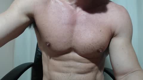 saradorj92 online show from March 26, 2:26 am