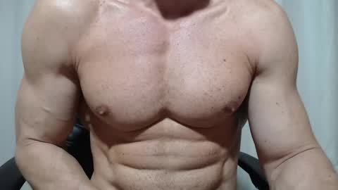 saradorj92 online show from April 15, 8:25 am