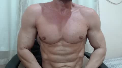 saradorj92 online show from September 10, 2:43 am