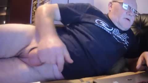 saugeil123 online show from November 1, 8:35 pm