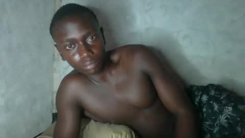 saylich online show from November 11, 4:39 am