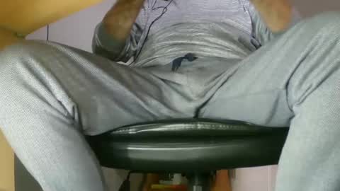 Fritz Schluepper online show from January 2, 10:37 am