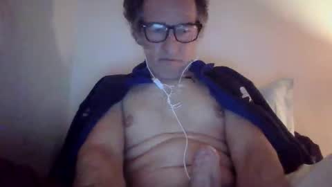 scotchwhieskie online show from April 3, 11:45 pm