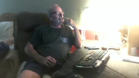 scotsman_62 online show from June 9, 8:49 am