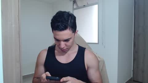 Twitter Scott brasher1 Instagram Camiloestuardo2 online show from January 27, 7:46 pm