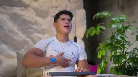 Andrew Flintt online show from April 12, 1:31 am