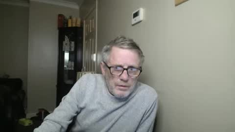 James online show from November 24, 4:19 pm