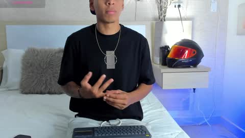 scottvitale online show from January 21, 8:00 pm